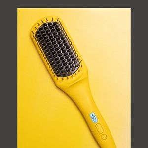 Drybar Brush Crush Straightening brush